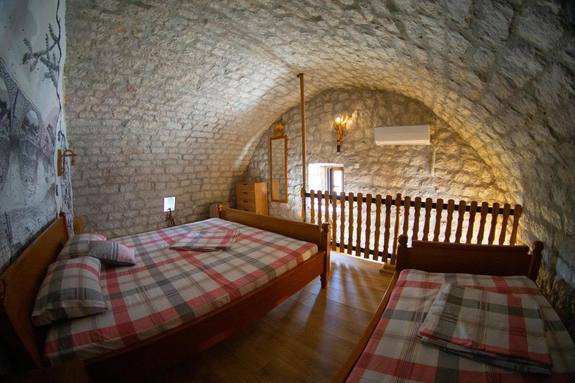 Apartmani Mimax Требинье Экстерьер фото