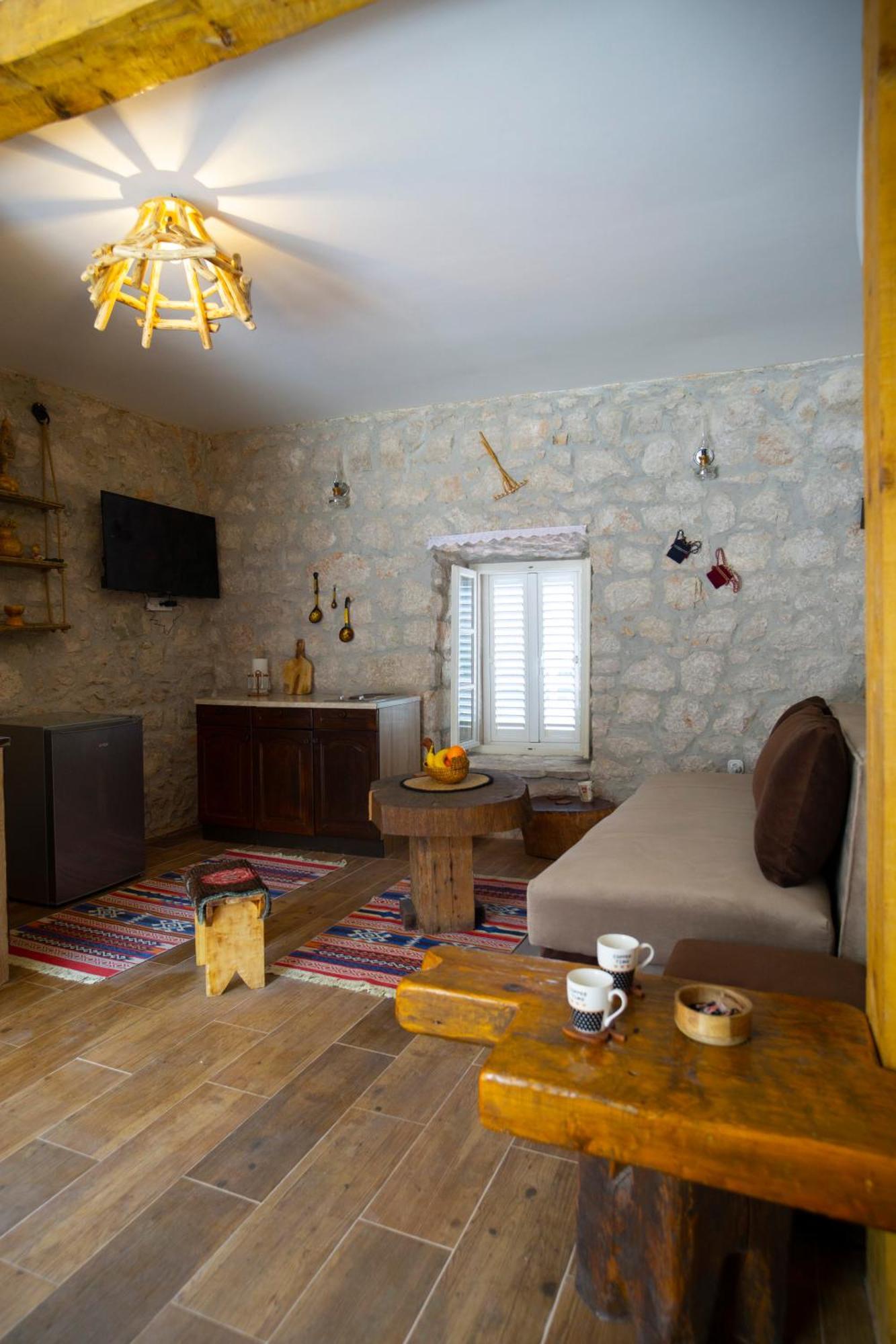 Apartmani Mimax Требинье Экстерьер фото